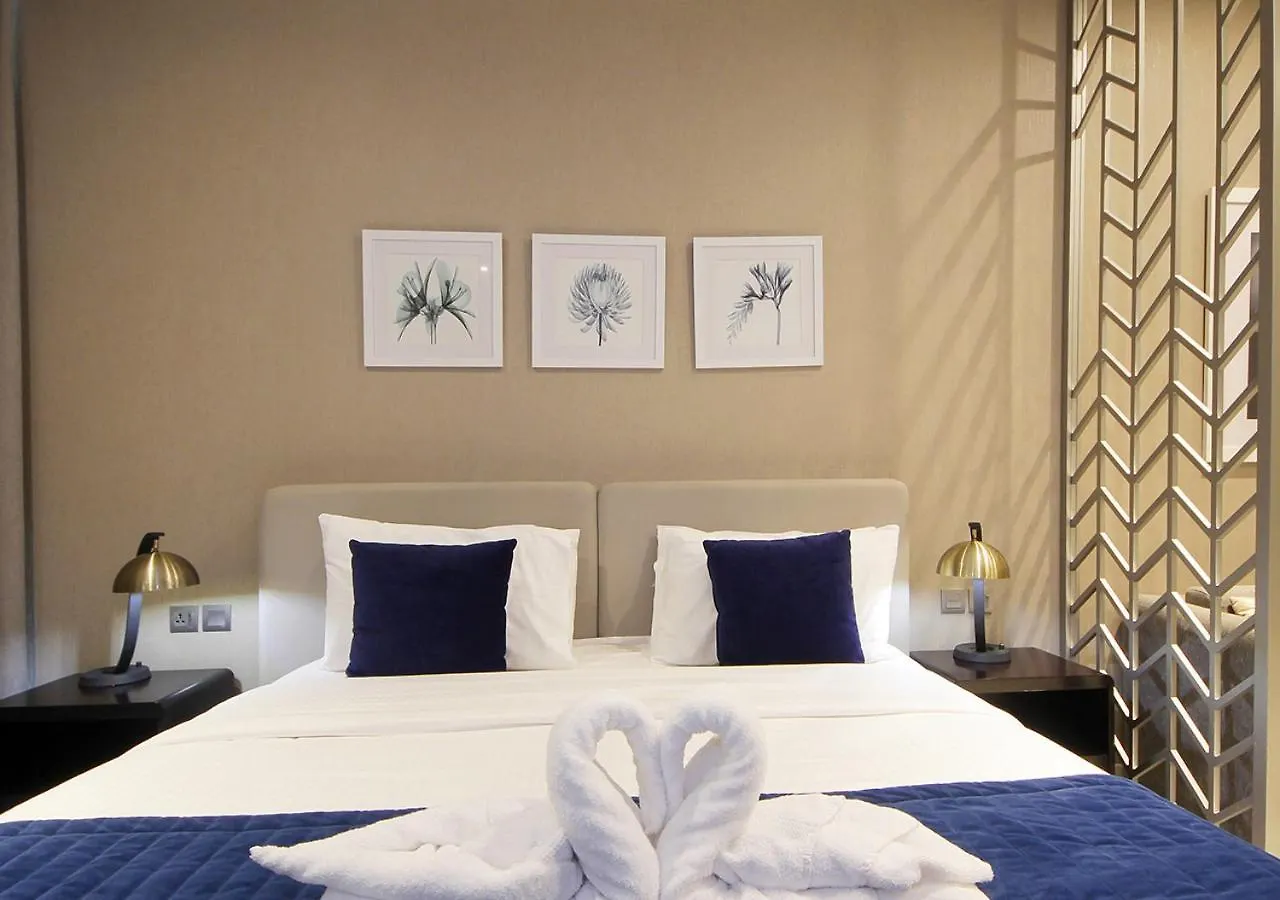 Elegant Studio With Canal Views Damac Prive Dubai United Arab Emirates