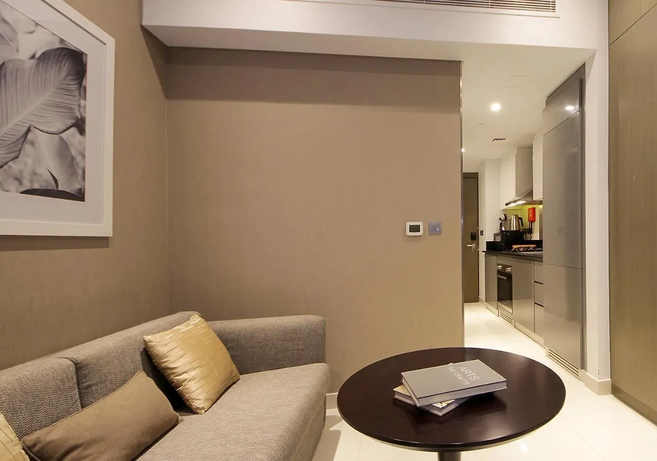 Elegant Studio With Canal Views Damac Prive Dubai